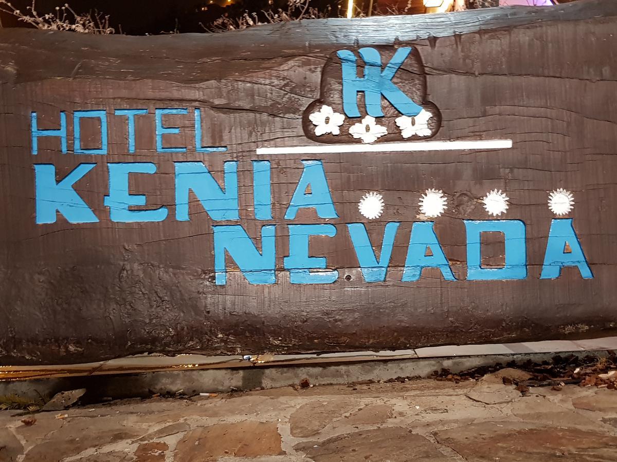 Hotel Kenia Nevada เซียร์ราเนบาดา ภายนอก รูปภาพ